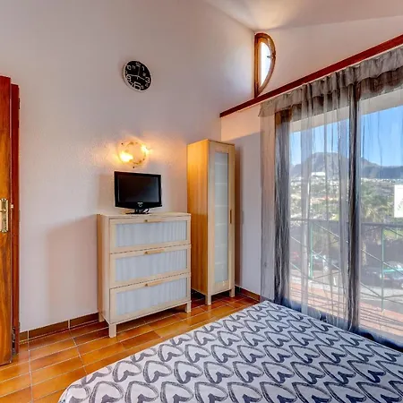 3 Bedrooms Townhouse Lively Area Close To A Appartement Arona (Tenerife)