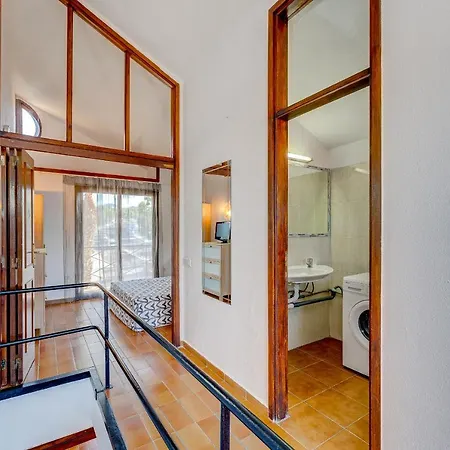아파트 3 Bedrooms Townhouse Lively Area Close To A 아로나